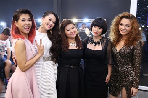 Thu Minh đẹp mũm mĩm bên chồng trước ngày sinh - 12