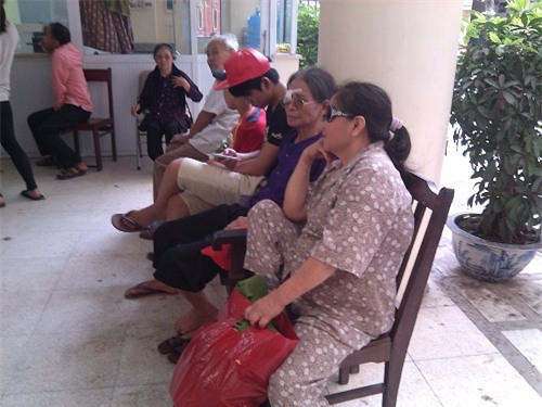 Bệnh đau mắt đỏ đang lây lan với tốc độ nhanh - 2