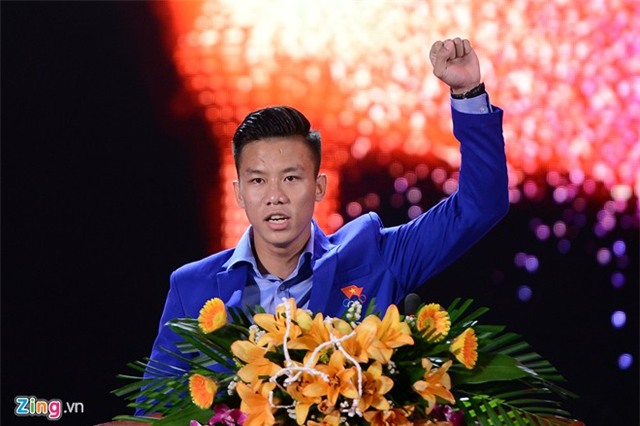 Quế Ngọc Hải đọc lời tuyên thệ trong lễ xuất quân SEA Games