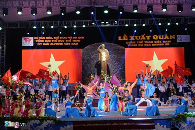 Quế Ngọc Hải đọc lời tuyên thệ trong lễ xuất quân SEA Games