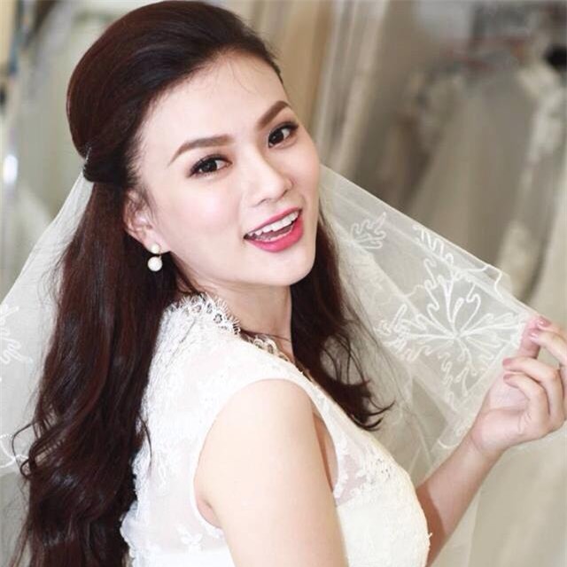Hình cưới ca sĩ Thu Thuỷ