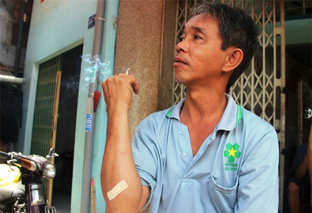 Tài xế la hét trước khi xe ben tông sập ngôi nhà
