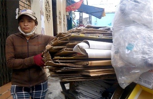 ve chai; chị Hồng; 5 triệu yên