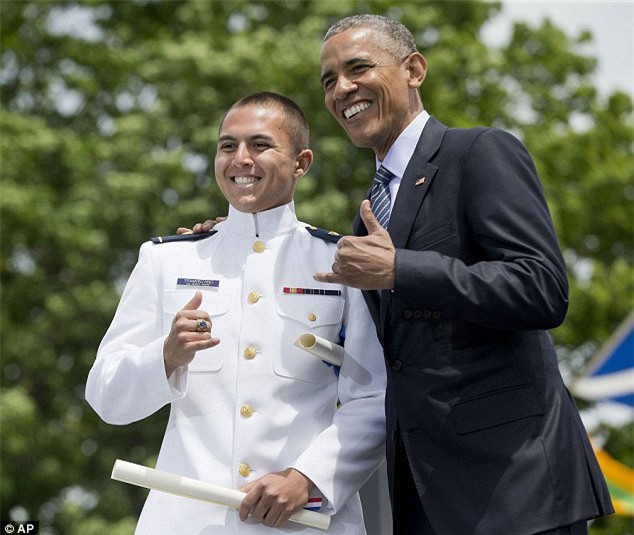 Obama, tạo dáng, điệp viên 007
