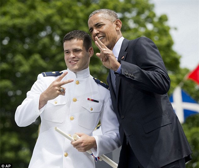 Obama, tạo dáng, điệp viên 007