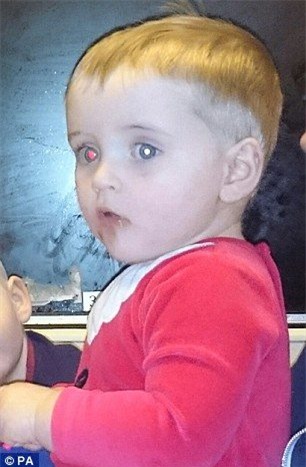 Mẹ phát hiện con nhỏ bị ung thư nhờ chụp ảnh bằng iphone - Ảnh 1