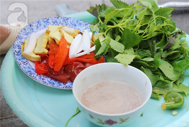 Chao-he-vơi-mon-nom-sua-do-thanh-mat-tren-pho-Duong-Thanh-4