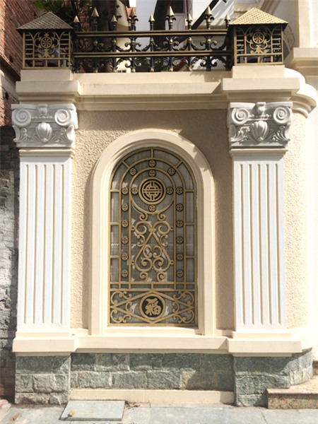 Biệt thự, đại gia, Thái Bình, Hà Nội, cổng biệt thự, tiền tỷ, ngân hàng, chứng khoán, nhôm đúc mạ đồng, biệt-thự, đại-gia, Thái-Bình, Hà-Nội, anh-em-ruột, cổng-biệt-thư, tiền-tỷ, ngân-hàng, chứng-khoán, nhôm-đúc-mạ-đồng