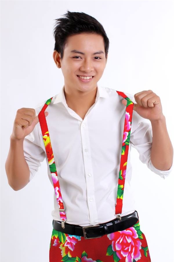 Ảnh chế Sơn Tùng M-TP, Isaac mặc trang phục 'chăn công'