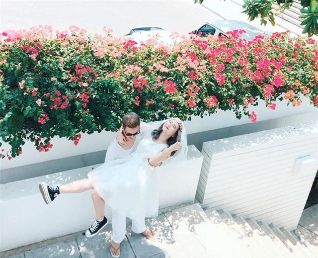 Ảnh cưới chụp bằng điện thoại của cặp hot teen Hà thành