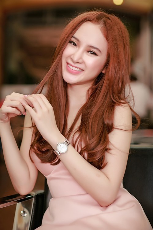 Angela Phương Trinh vai trần nuột nà tại Hà Nội - 14