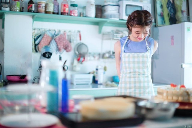 Dâu Dâu tên thật là Đố Khánh An, hiện đang là học sinh lớp 12 tại TP. Hồ Chí Minh.