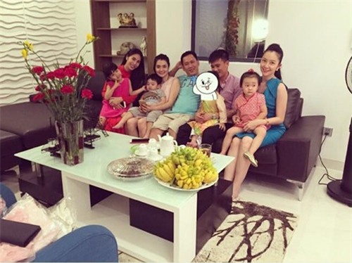 Thủy Tiên khoe ảnh hiếm của con gái 7