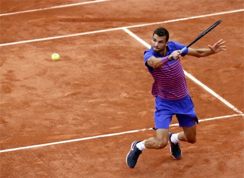 Dimitrov mùa thứ hai liên tiếp chia tay Roland Garros từ vòng 1