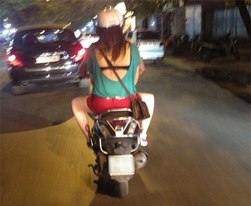 Thời trang phản cảm