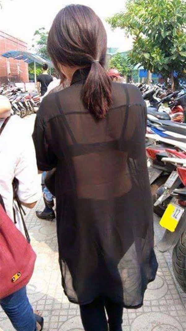 Thời trang phản cảm