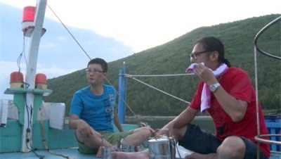 Những kiểu kiếm tiền khổ cực trong Bố ơi, mình đi đâu thế?