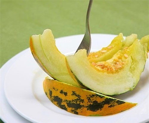 Những mối nguy hại cần biết khi ăn một số loại trái cây mùa hè - 2