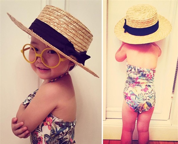 Cũng giống như bao cô nhóc khác, công chúa nhỏ Luna của diễn viên múa Linh Nga cũng tập tành làm điệu.