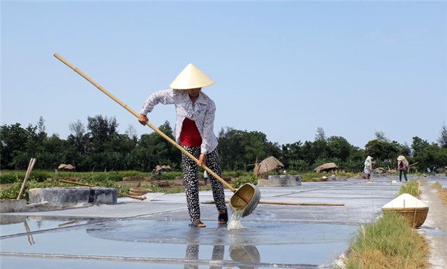 Cả làng, nắng nóng, đạt đỉnh, Hà Tĩnh, diêm dân