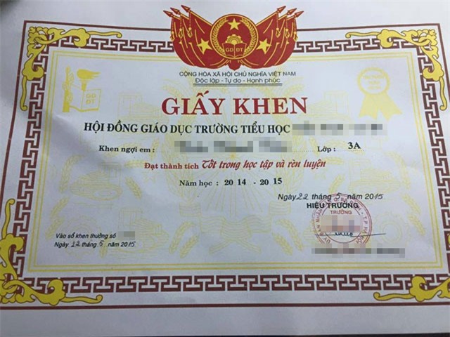 Quá nhiều giấy khen: Khen để động viên tất cả học sinh - 1