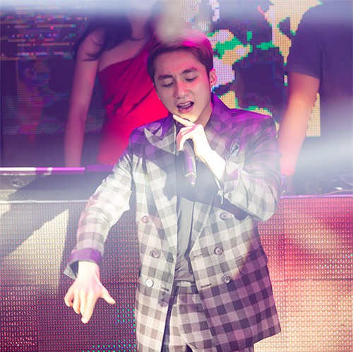 Sơn Tùng M-TP khó xử khi gặp 