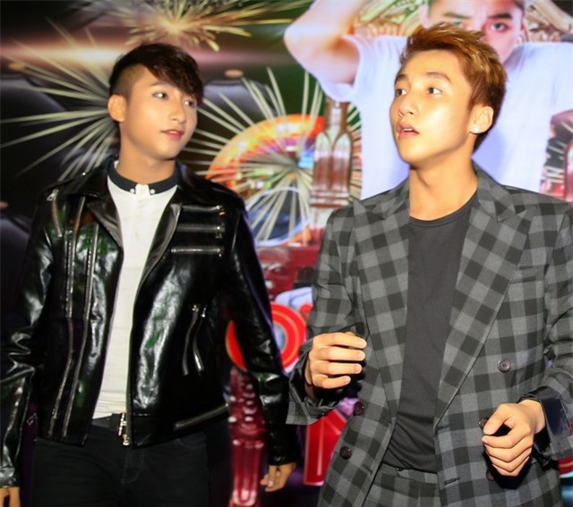 Sơn Tùng không hề biết sẽ có bản sao của mình xuất hiện.