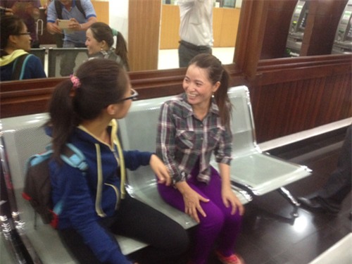 ve chai, 5 triệu Yên, công an