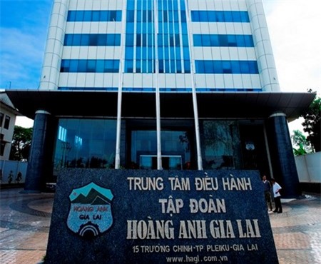 Bau Duc bi choi xau, co dong HAG 