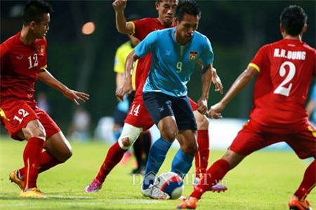 19h30, TRUC TIEP U23 Viet Nam - U23 Lao: Xay chac ngoi dau