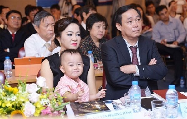 chiều vợ, vợ trẻ, Lê Ân, Dũng lò vôi, Johnathan Hạnh Nguyễn, Thu Minh, chiều-vợ, vợ-trẻ, Lê-Ân, Dũng-lò-vôi, Johnathan-Hạnh-Nguyễn, Thu-Minh,