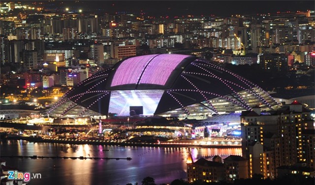 Pháo hoa rực sáng SVĐ quốc gia Singapore