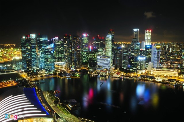Pháo hoa rực sáng SVĐ quốc gia Singapore