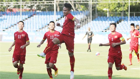 Phi Sơn và đồng đội đã sẵn sàng lập công để giúp Việt Nam đòi lại ngôi đầu từ tay Thái Lan