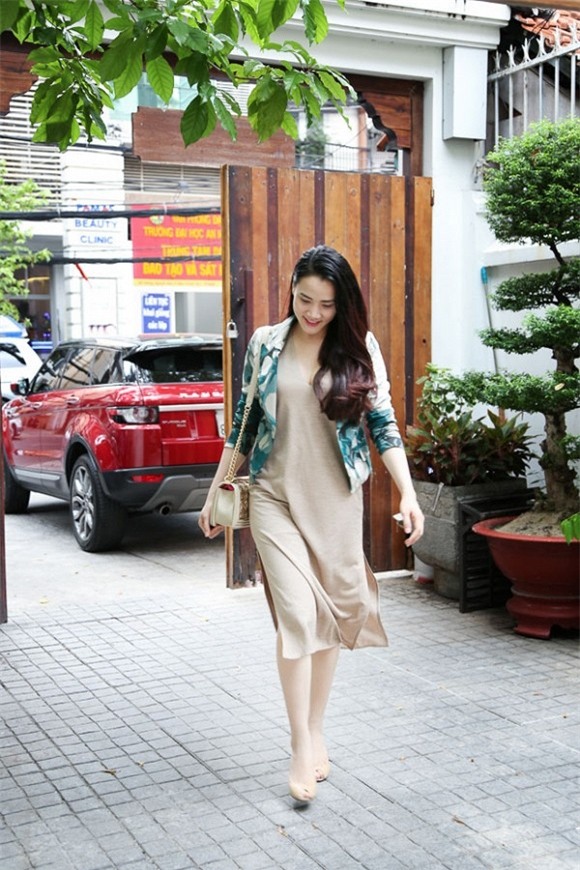 Thời trang sau sinh diện như thời con gái của sao Việt