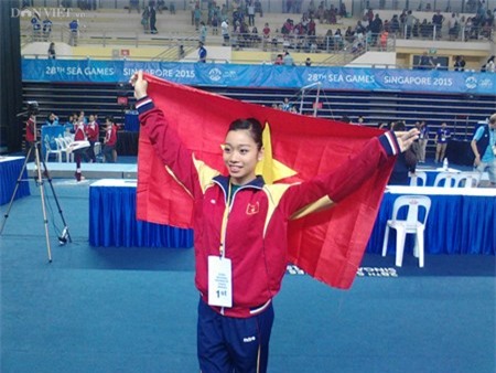 Chan thuong day minh, Ha Thanh van “gat vang”