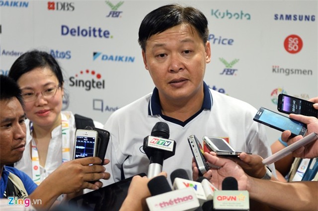 HLV của Ánh Viên: 'Tôi muốn dùng kết quả để trả lời'