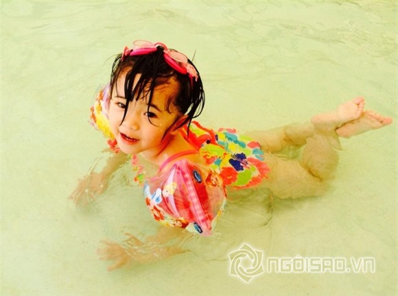 nhóc tì nhà sao Việt diện đồ bơi 3