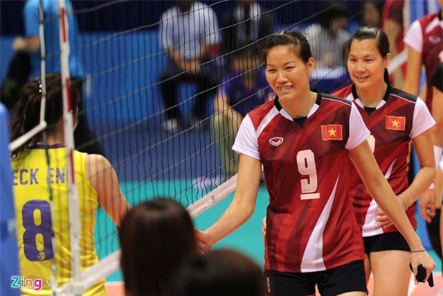 Bóng chuyền nữ VN thắng thuyết phục ngày ra quân SEA Games