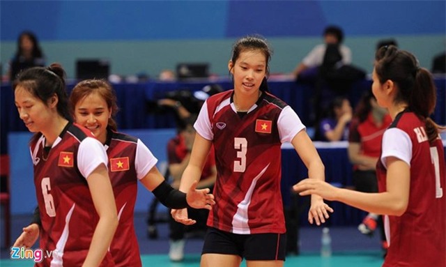 Bóng chuyền nữ VN thắng thuyết phục ngày ra quân SEA Games