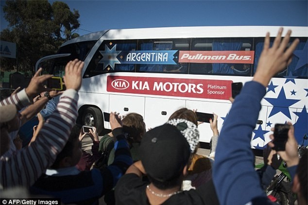 Messi bảnh bao trở lại Nam Mỹ chinh phục Copa America