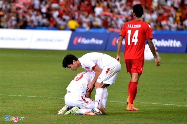 Cổ động viên Việt Nam khóc cùng tuyển thủ U23