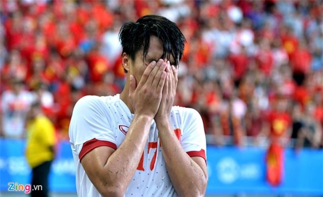 Cổ động viên Việt Nam khóc cùng tuyển thủ U23