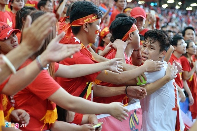 U23 Việt Nam cần hướng đến mục tiêu chiến thắng U23 Indonesia để đền đáp tình cảm của người hâm mộ.