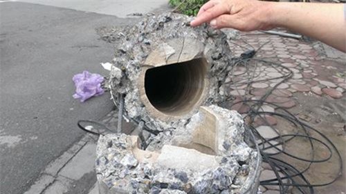 Chuyện khó tin, siêu dông, Hà Nội, cây xanh, cột đèn