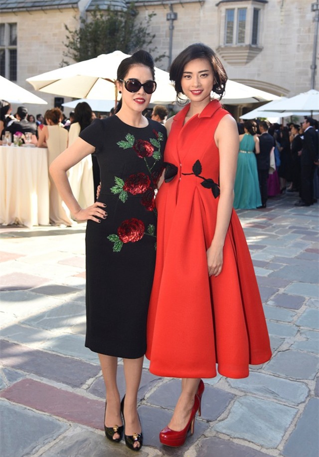 Thu Phương chụp ảnh thân thiết cùng Ngô Thanh Vân.