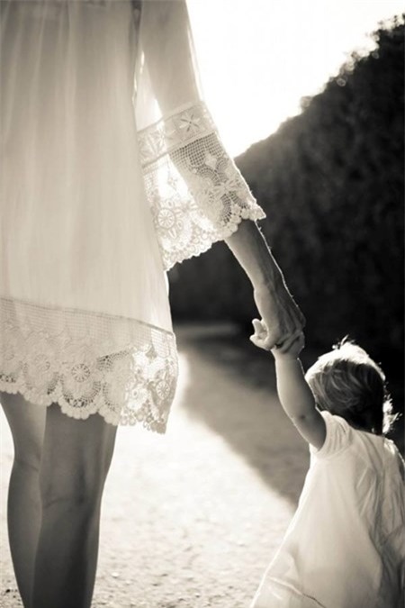 Xin đừng vỗ ngực tự hào là mẹ đơn thân! - 1