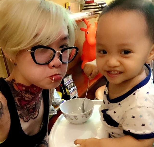 Những cô gái xăm trổ nổi tiếng trên mạng