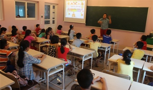 Lớp học tiếng Anh miễn phí của Nhật Nam