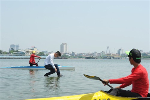 Giải mã thủ thuật đi lơ lửng trên không - 4